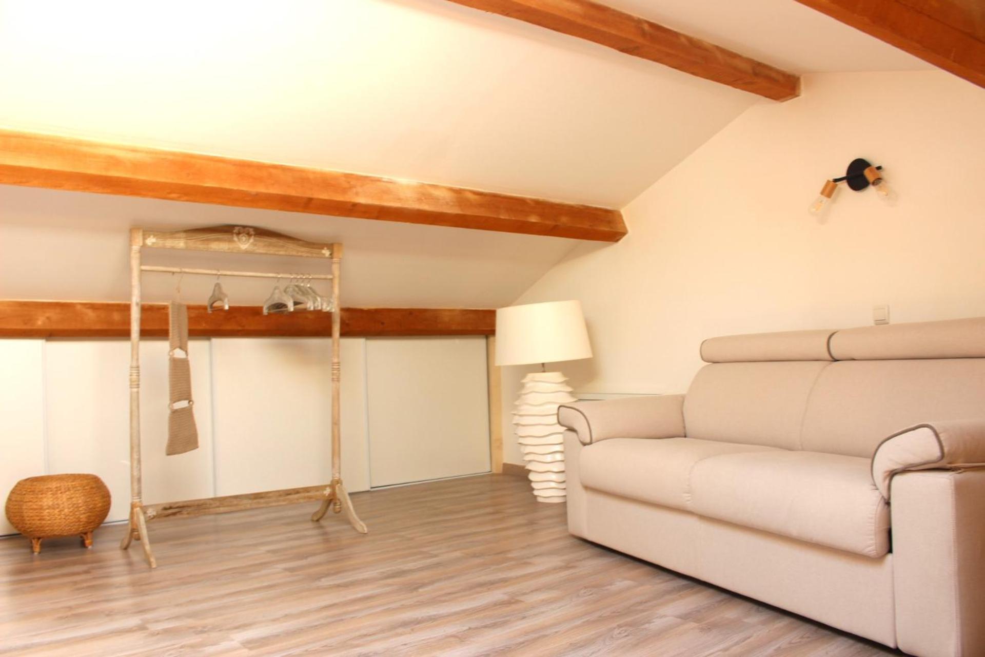 Joli Appartement Avec Balcon Au Coeur De Forcalquier Exterior photo